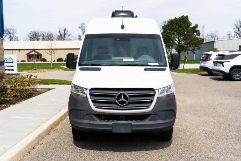 Pre-owned Supreme grooming van