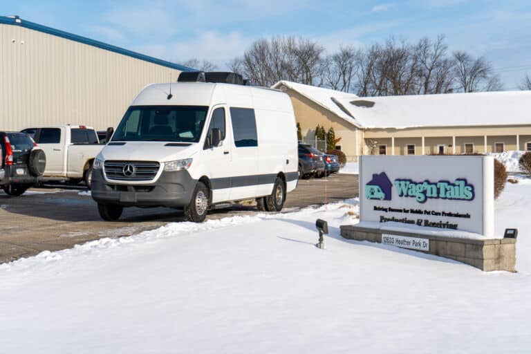 Pre-owned Wag'n Tails grooming van