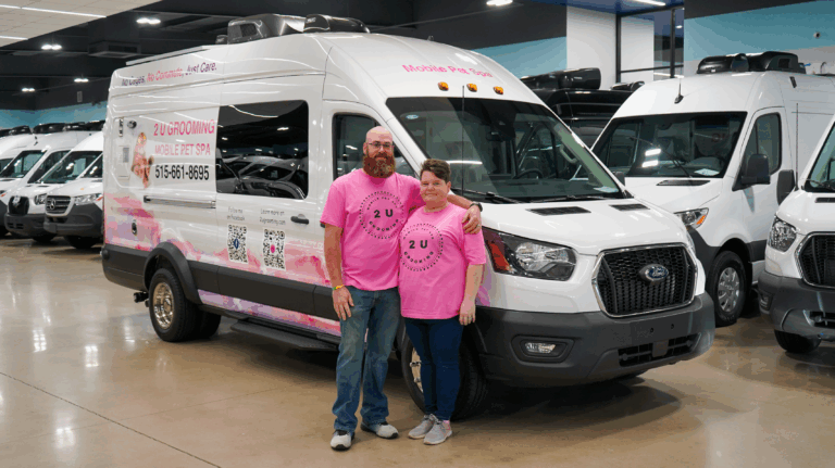 5 Simple Tips for Designing a Logo for Your Grooming Van